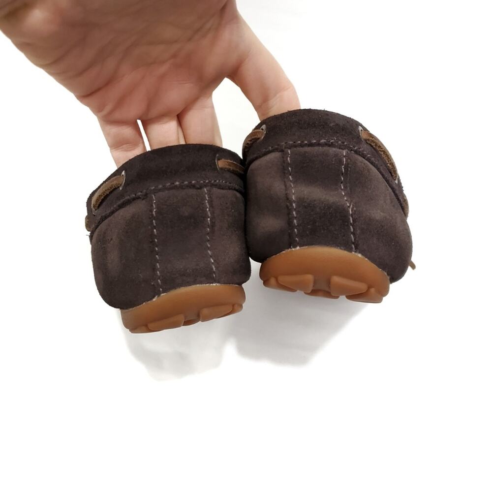Eddie Bauer | Leather Moccasin Slippers Faux Sherpa Lining - Picture 7 of 10